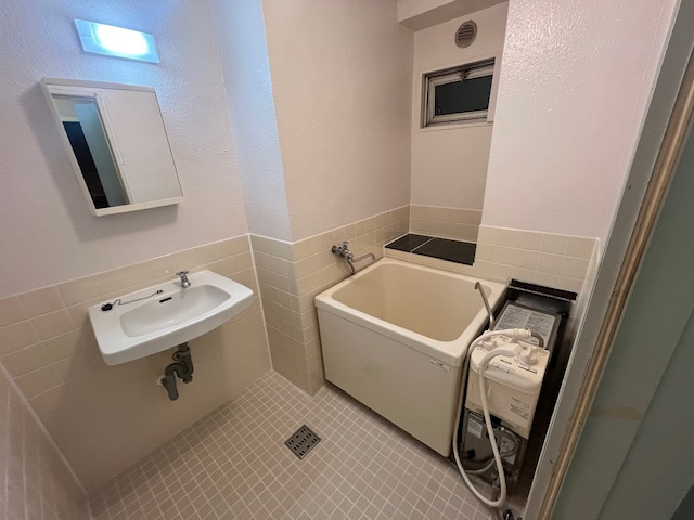 バス・シャワールーム　バストイレ別室