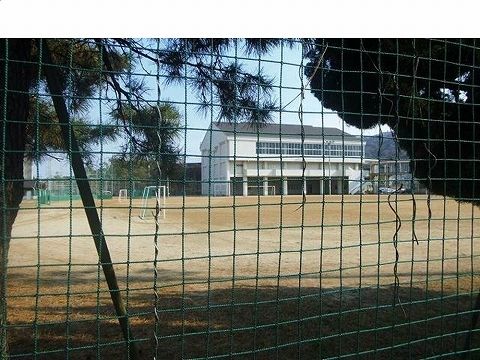 小学校　加茂名小学校（小学校）まで700m