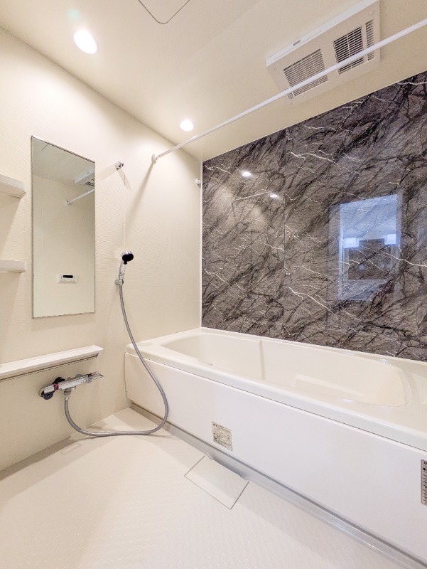 バス・シャワールーム　図面と現状に相違がある場合には現状を優先