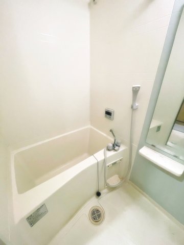 バス・シャワールーム　きれいなお風呂です