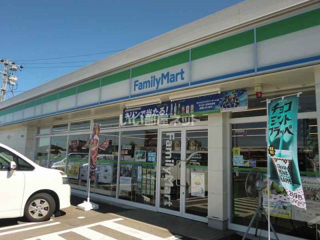 コンビニ　ファミリーマート美濃加茂富加店（コンビニ）まで222m