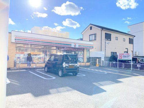 コンビニ　セブンイレブン 堺中百舌鳥駅南口店（コンビニ）まで415m