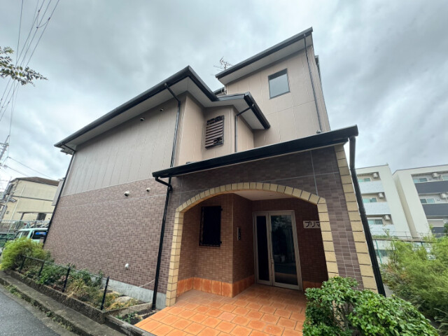 建物外観　オートロック有り！