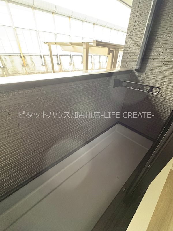バルコニー　写真は102