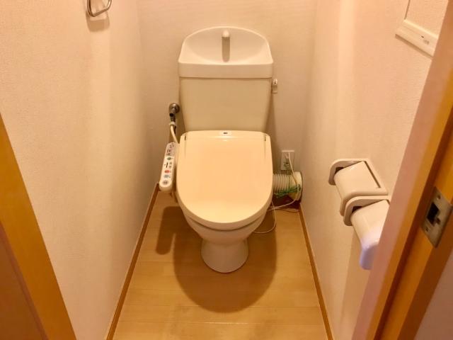 トイレ　トイレ