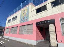 幼稚園・保育園　親愛保育園（幼稚園・保育園）まで241m
