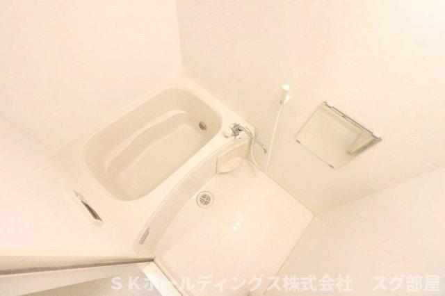 バス・シャワールーム　追炊き機能＋浴室乾燥機付きの高機能風呂になります。