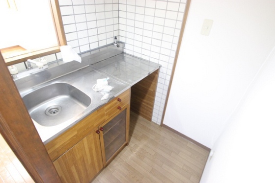 キッチン　※別部屋の写真です