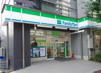 コンビニ　ファミリーマート 江戸川橋駅西店（コンビニ）まで127m