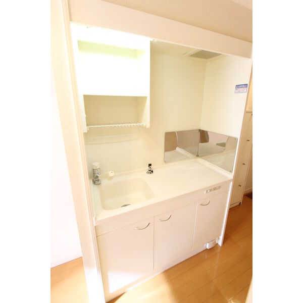 キッチン　同タイプのお部屋の写真です。