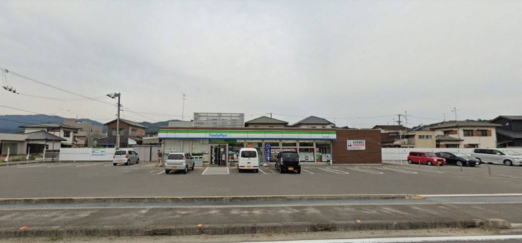 コンビニ　ファミリーマート 今治五十嵐店（コンビニ）まで392m