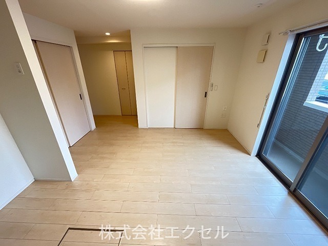 居室・リビング　エアコン完備。