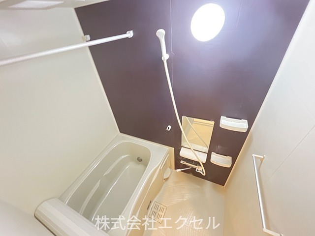 バス・シャワールーム　追い焚き・浴室乾燥付きのバス♪