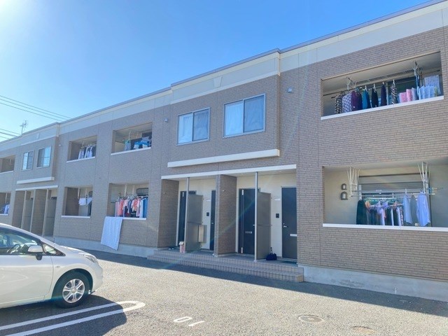 建物外観　長沼駅徒歩10分の綺麗なアパート♪