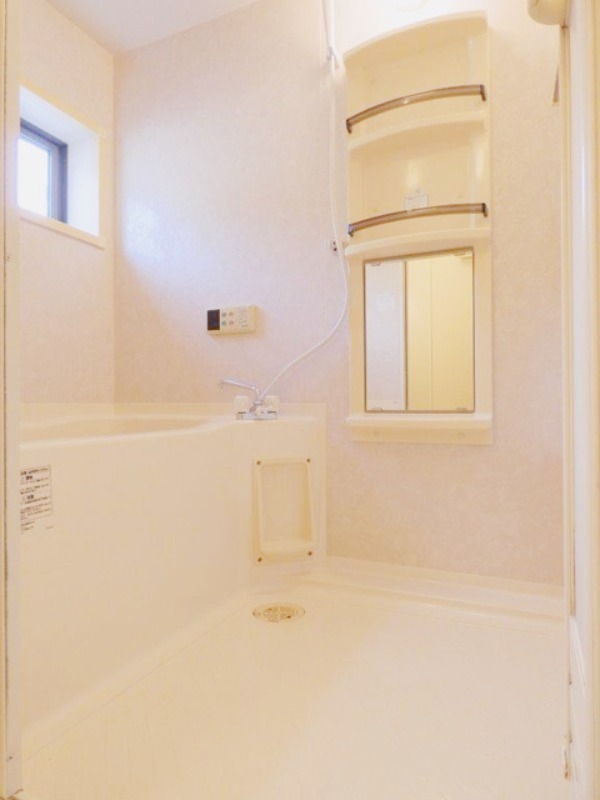 バス・シャワールーム　図面と現状に相違がある場合には現状を優先