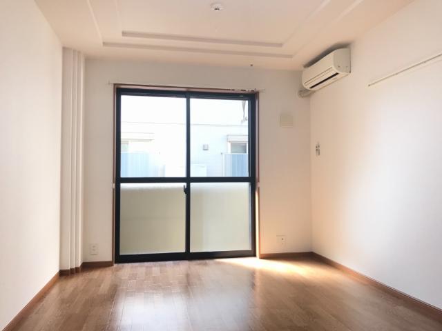 居室・リビング　室内（イメージ）