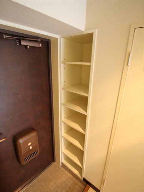 その他　松山市鉄砲町　フレンド松山　靴収納