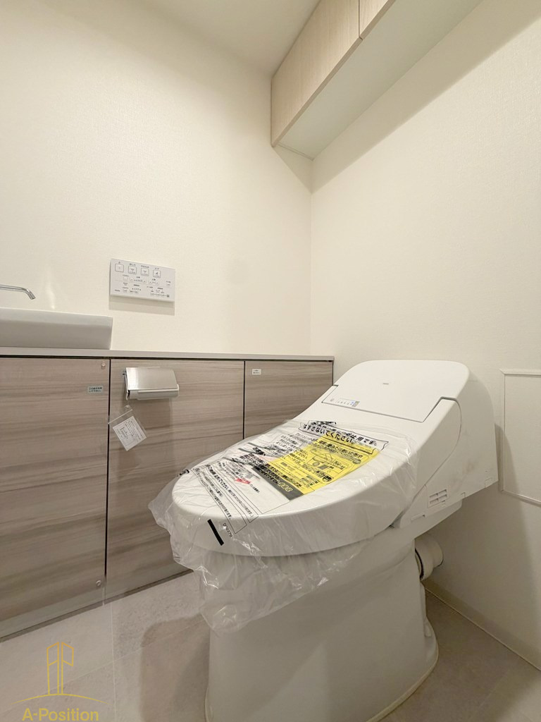 トイレ　ザ・パークハビオ谷町六丁目クロス