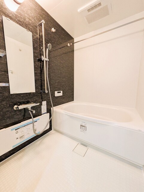 バス・シャワールーム　４０２号の写真になります。