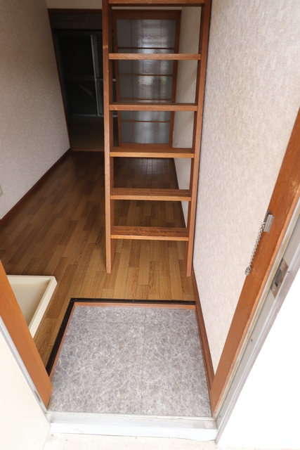 玄関　すっきりシンプルな玄関スペースです！