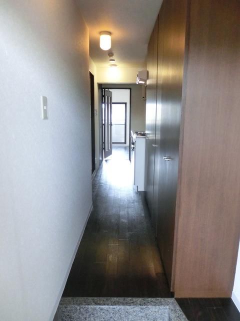 玄関　玄関ホール（別室参考写真）