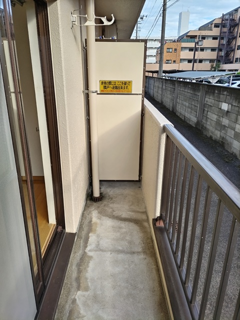 バルコニー　★バルコニーでは洗濯物が干せます★