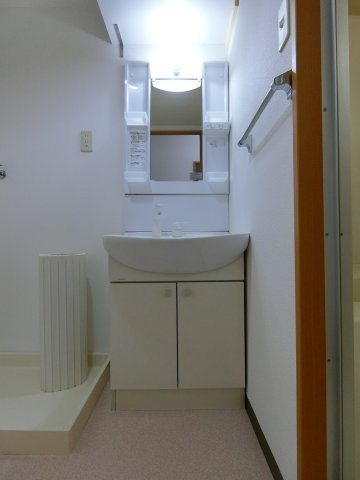 洗面設備　イメージ402号室の写真