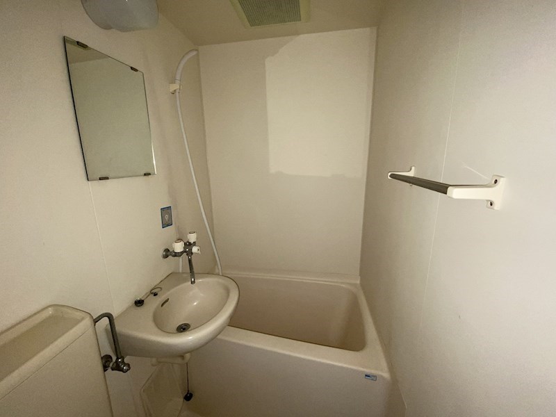 バス・シャワールーム　別室参照。