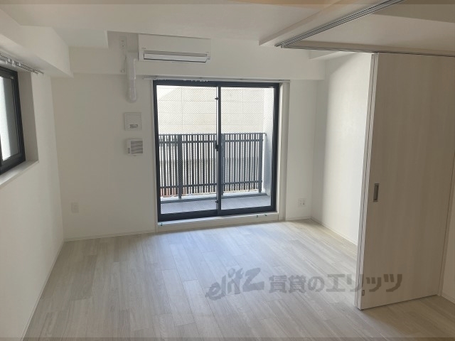 居室・リビング　同仕様