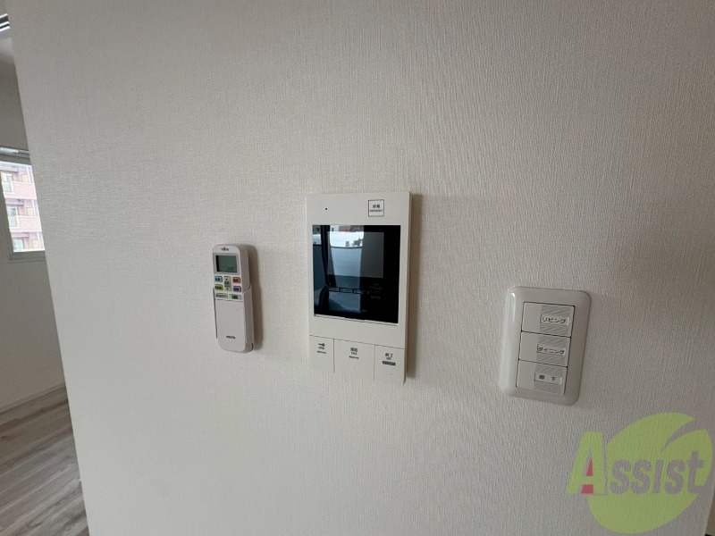 セキュリティ　ＴＶモニター付インターホンです。来客者の顔が見えるので安心！