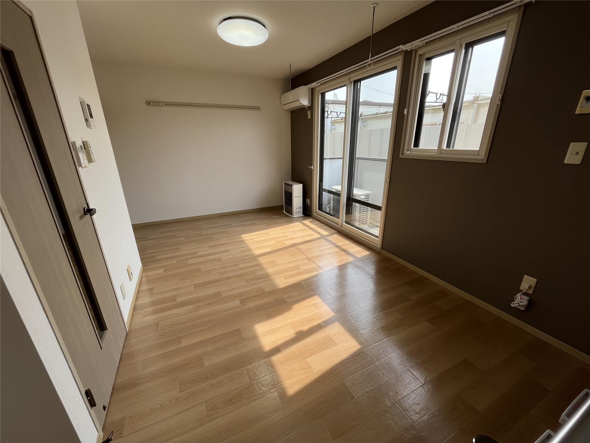 居室・リビング　リビング