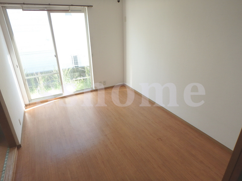 居室・リビング　明るいお部屋です☆