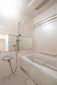 バス・シャワールーム　別号室の参考写真です。