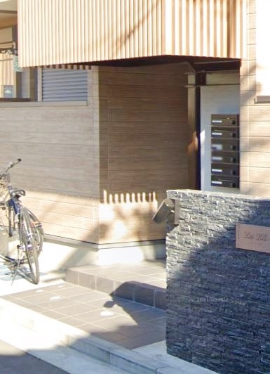 エントランス　管理の行き届いたエントラスです♪