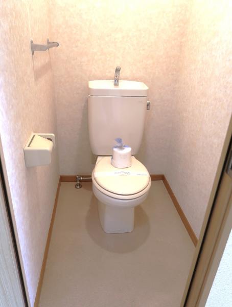 トイレ　バストイレ別