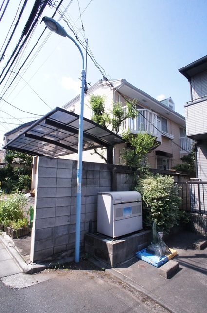 建物外観　閑静な住宅地でゆったりライフスタイルを満喫してください♪