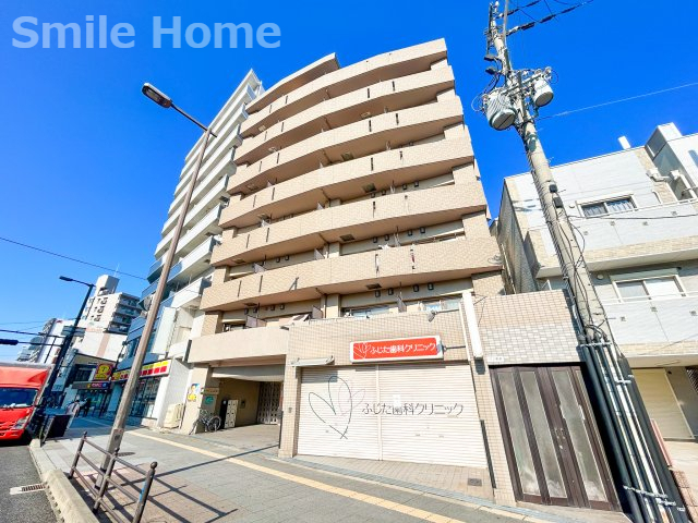 建物外観　オートロック・エレベーター付きマンション