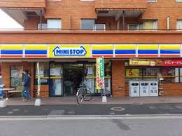 コンビニ　ミニストップ 杉並和泉町店（コンビニ）まで255m