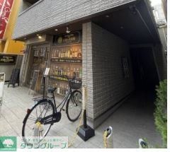 ロビー　駐車場