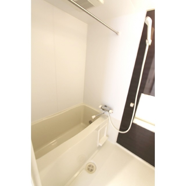 バス・シャワールーム　同物件別部屋写真（実際は現況を優先いたします）