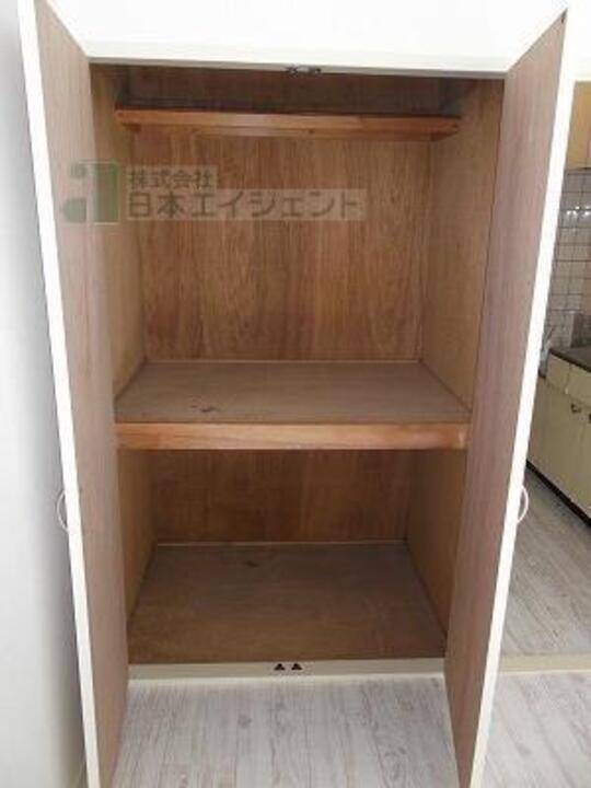 収納　クローゼット