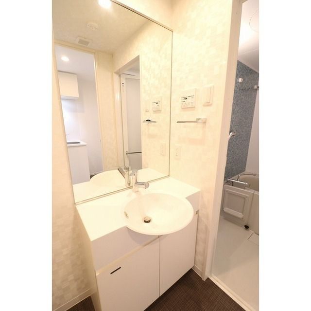 洗面設備　【女性のお一人暮らしでも安心のセキュリティ♪】