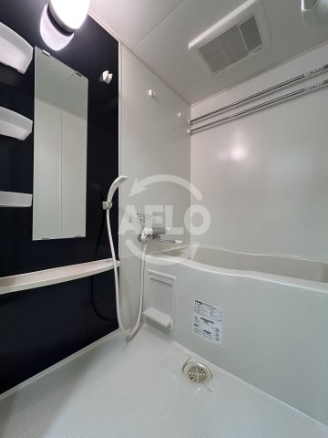 バス・シャワールーム　オーキッドレジデンス塚本　浴室