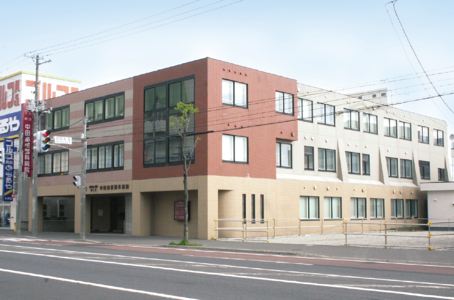 病院　医療法人社団康仁会中田泌尿器科病院（病院）まで619m