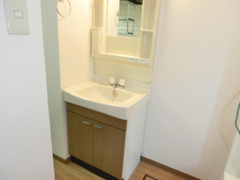 洗面設備　同タイプの写真です。