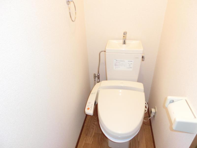 トイレ　同タイプの写真です。