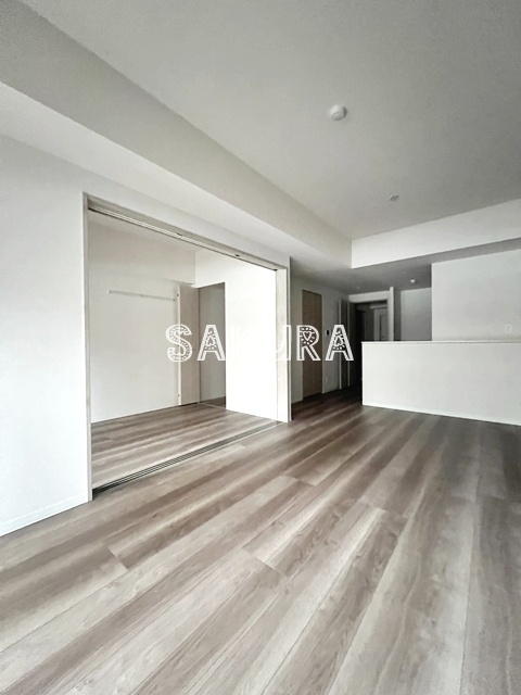 居室・リビング　使いやすい形の為、レイアウトを楽しめます♪