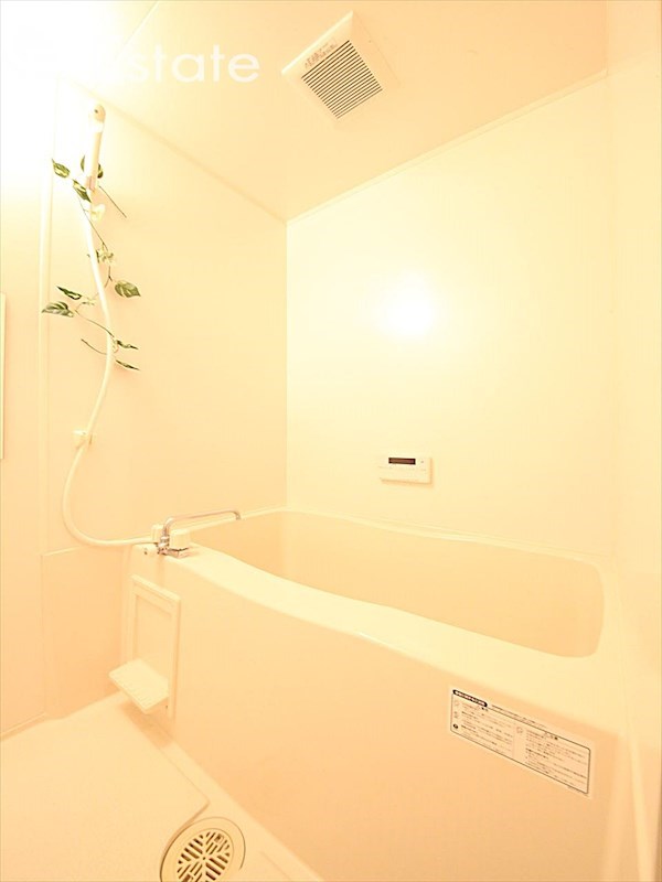 バス・シャワールーム　バスルーム