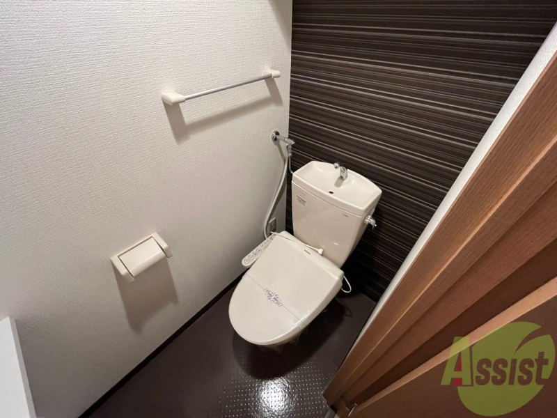 トイレ　トイレです。お洒落なクロスが使われていました！