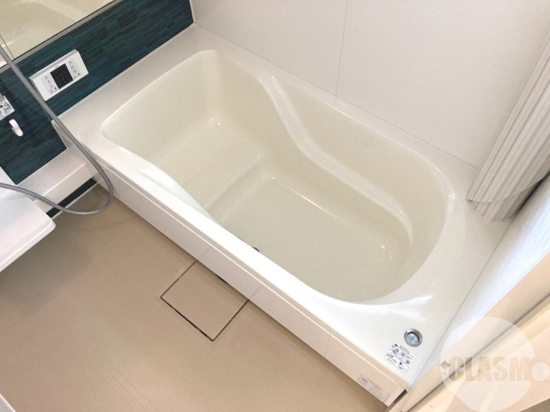 バス・シャワールーム　浴室乾燥機＆追焚機能付き広々バスルーム♪